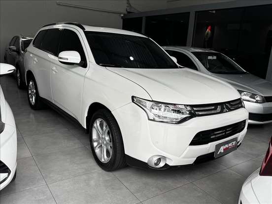 MITSUBISHI-OUTLANDER-2.0 16V GASOLINA 4P AUTOMÁTICO MITSUBISHI-OUTLANDER-2014