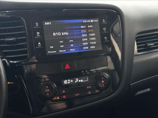 MITSUBISHI-OUTLANDER-2.0 16V GASOLINA 4P AUTOMÁTICO MITSUBISHI-OUTLANDER-2014