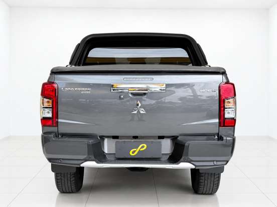 MITSUBISHI-TRITON-2.4 BITURBO DIESEL CD HPE-S 4X4 AUTOMÁTICO MITSUBISHI-TRITON-2024