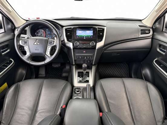 MITSUBISHI-TRITON-2024