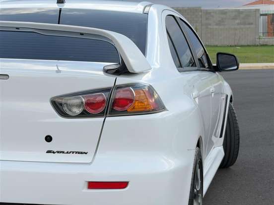 MITSUBISHI-LANCER-2.0 EVOLUTION X 4X4 16V TURBO INTERCOOLER GASOLINA 4P AUTOMÁTICO MITSUBISHI-LANCER-2014