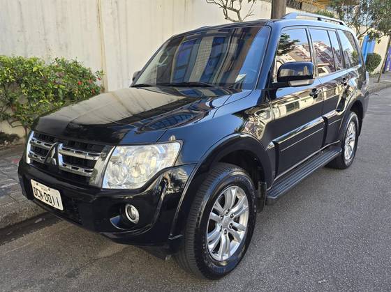 MITSUBISHI PAJERO FULL 3.2 HPE 4X4 16V TURBO INTERCOOLER DIESEL 4P AUTOMÁTICO