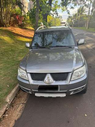 MITSUBISHI-PAJERO TR4-2011
