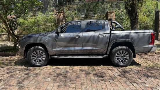 MITSUBISHI-TRITON-2025