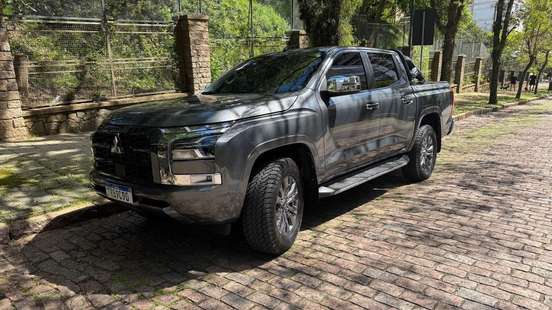 MITSUBISHI-TRITON-2025