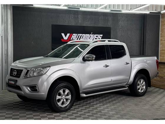 NISSAN FRONTIER 2.3 16V TURBO DIESEL LE CD 4X4 AUTOMÁTICO