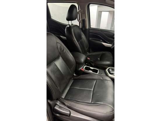 NISSAN-FRONTIER-2.3 16V TURBO DIESEL LE CD 4X4 AUTOMÁTICO NISSAN-FRONTIER-2017