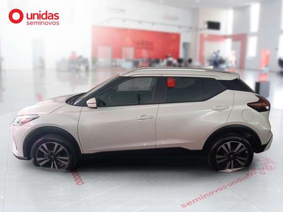 NISSAN-KICKS PLAY-2025