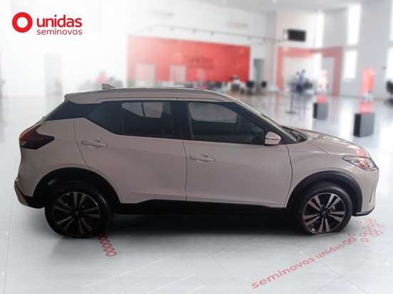 NISSAN-KICKS PLAY-2025