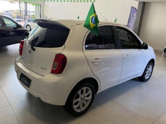 NISSAN-MARCH-1.6 SV 16V FLEXSTART 4P MANUAL NISSAN-MARCH-2017