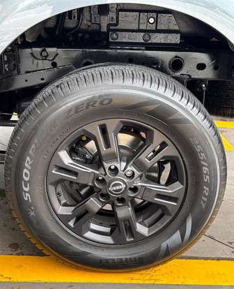 NISSAN-FRONTIER-2023