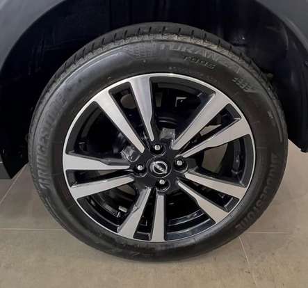 NISSAN-KICKS-2023