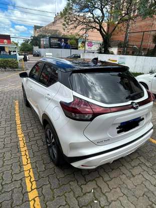NISSAN-KICKS-2023