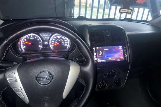 NISSAN-VERSA-2016
