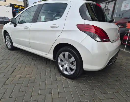 PEUGEOT-308-2018