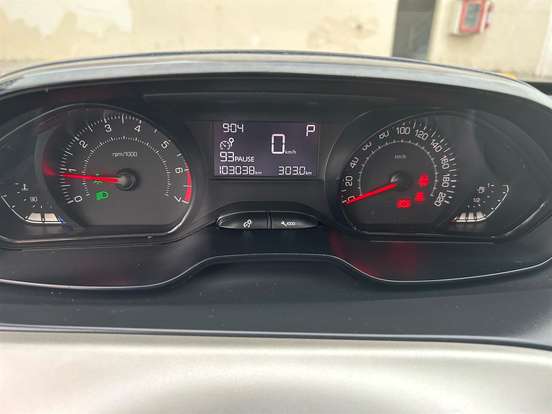 PEUGEOT-2008-1.6 16V FLEX ALLURE 4P AUTOMÁTICO PEUGEOT-2008-2017