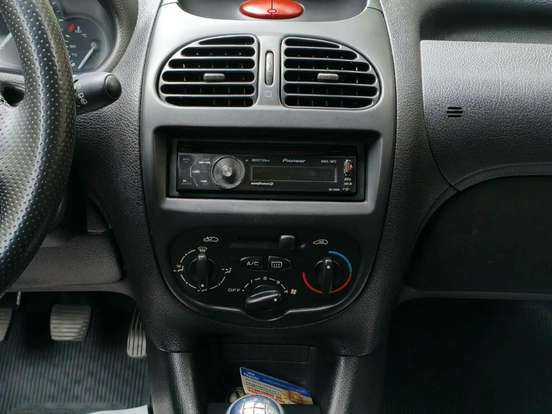 PEUGEOT-206-1.4 PRESENCE 8V FLEX 4P MANUAL PEUGEOT-206-2008