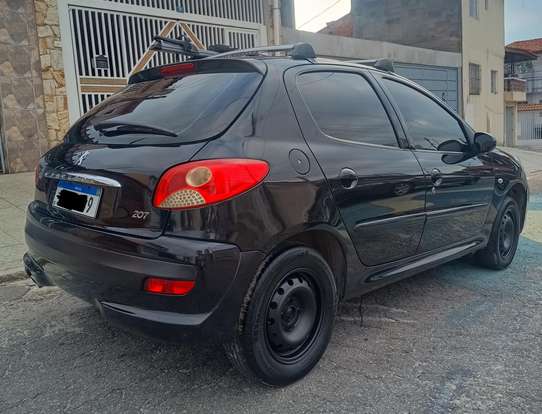 PEUGEOT-207-2010