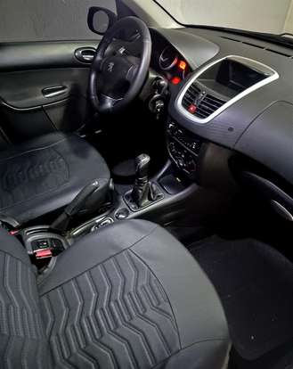 PEUGEOT-207-2010