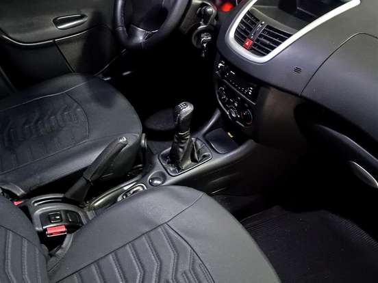 PEUGEOT-207-1.4 XR 8V FLEX 4P MANUAL PEUGEOT-207-2010