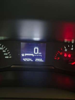 PEUGEOT-208-2024