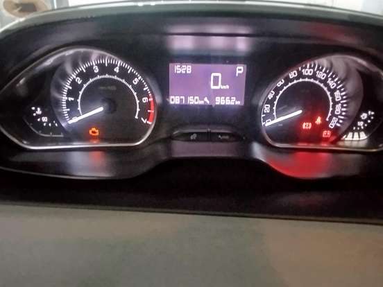 PEUGEOT-208-1.6 IN CONCERT 16V FLEX 4P AUTOMÁTICO PEUGEOT-208-2016