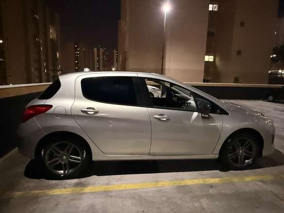 PEUGEOT-308-2013