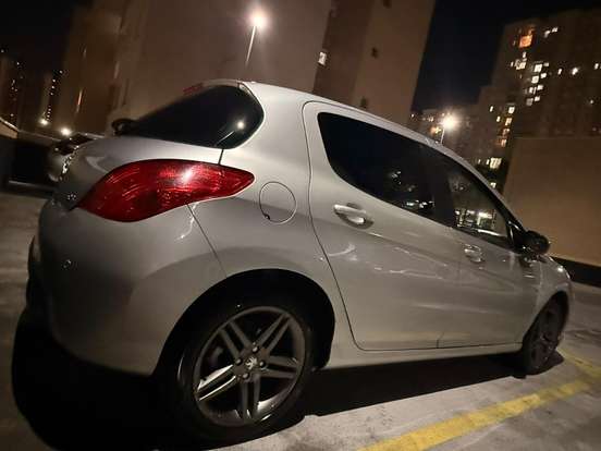PEUGEOT-308-1.6 GRIFFE THP 16V GASOLINA 4P AUTOMÁTICO PEUGEOT-308-2013