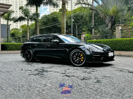 PORSCHE-PANAMERA-2023