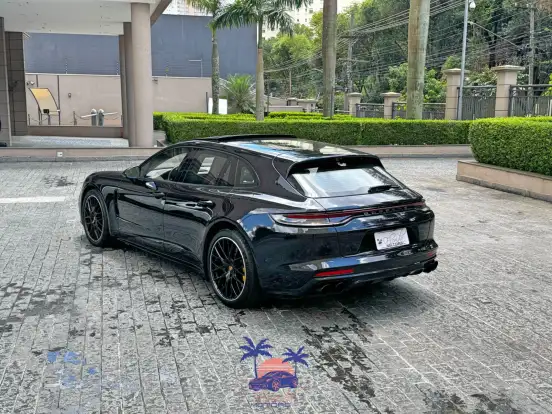 PORSCHE-PANAMERA-2023