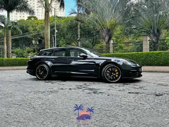 PORSCHE-PANAMERA-2023