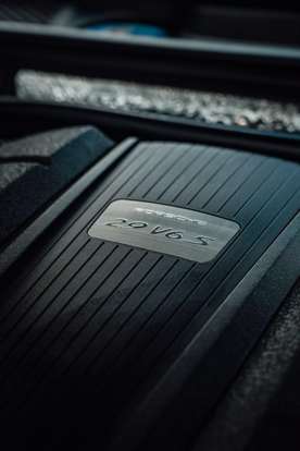 PORSCHE-MACAN-2024