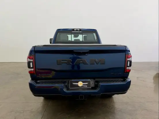 RAM-3500-6.7 I6 TURBO DIESEL LARAMIE NIGHT EDITION CD 4X4 AUTOMÁTICO RAM-3500-2024
