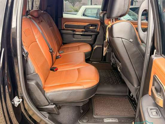 RAM-3500-6.7 I6 TURBO DIESEL LIMITED LONGHORN CD 4X4 AUTOMÁTICO RAM-3500-2024