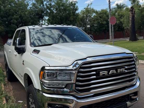 RAM-3500-6.7 I6 TURBO DIESEL LIMITED LONGHORN CD 4X4 AUTOMÁTICO RAM-3500-2024