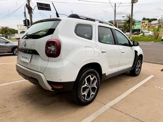 RENAULT-DUSTER-2020