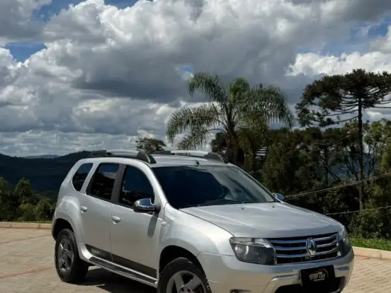 RENAULT-DUSTER-2.0 DYNAMIQUE 4X2 16V FLEX 4P AUTOMÁTICO RENAULT-DUSTER-2013