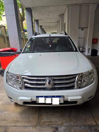 RENAULT DUSTER 2.0 DYNAMIQUE 4X2 16V FLEX 4P AUTOMÁTICO