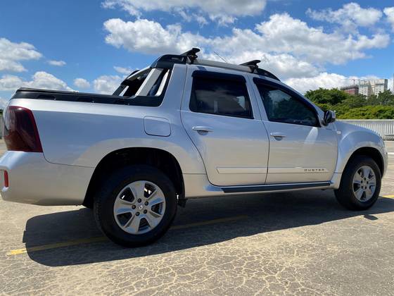 RENAULT DUSTER OROCH 1.6 16V SCE FLEX DYNAMIQUE MANUAL