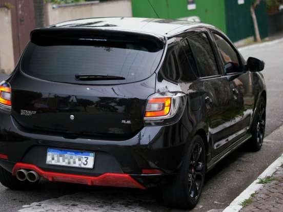 RENAULT-SANDERO-2.0 16V HI-FLEX RS RACING SPIRIT MANUAL RENAULT-SANDERO-2017