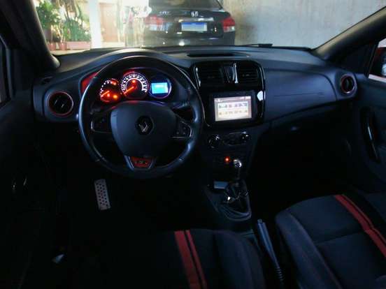 RENAULT-SANDERO-2.0 16V HI-FLEX RS RACING SPIRIT MANUAL RENAULT-SANDERO-2017