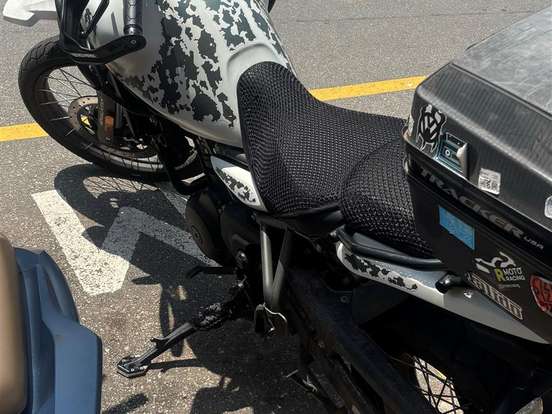 ROYAL ENFIELD-HIMALAYAN 450 KAMET WHITE ROYAL ENFIELD-HIMALAYAN 450 KAMET WHITE-2025