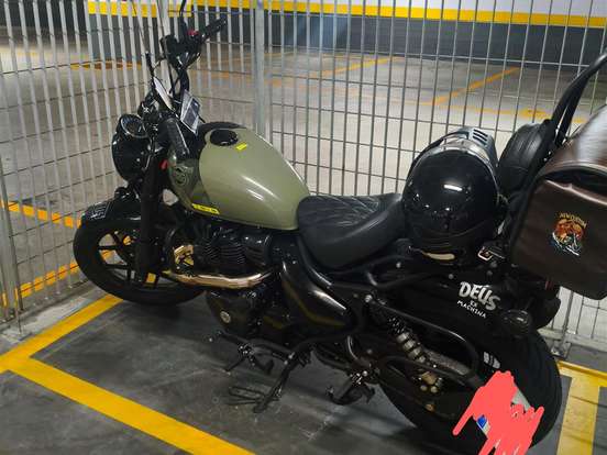 ROYAL ENFIELD-SHOTGUN 650 DRILL GREEN ROYAL ENFIELD-SHOTGUN 650 DRILL GREEN-2026