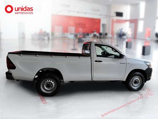 TOYOTA-HILUX-2.8 D-4D TURBO DIESEL CS 4X4 MANUAL TOYOTA-HILUX-2024