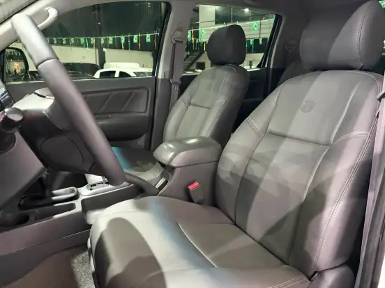 TOYOTA-HILUX-2014
