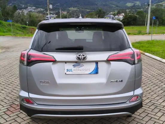 TOYOTA-RAV4-2.0 TOP 4X2 16V GASOLINA 4P AUTOMÁTICO TOYOTA-RAV4-2017
