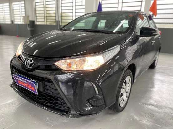 TOYOTA-YARIS-2024