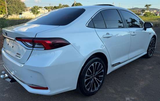 TOYOTA-COROLLA-2023