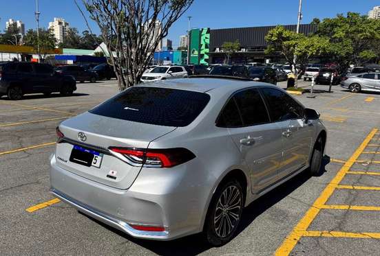 TOYOTA-COROLLA-2021