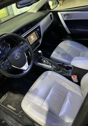 TOYOTA-COROLLA-2018